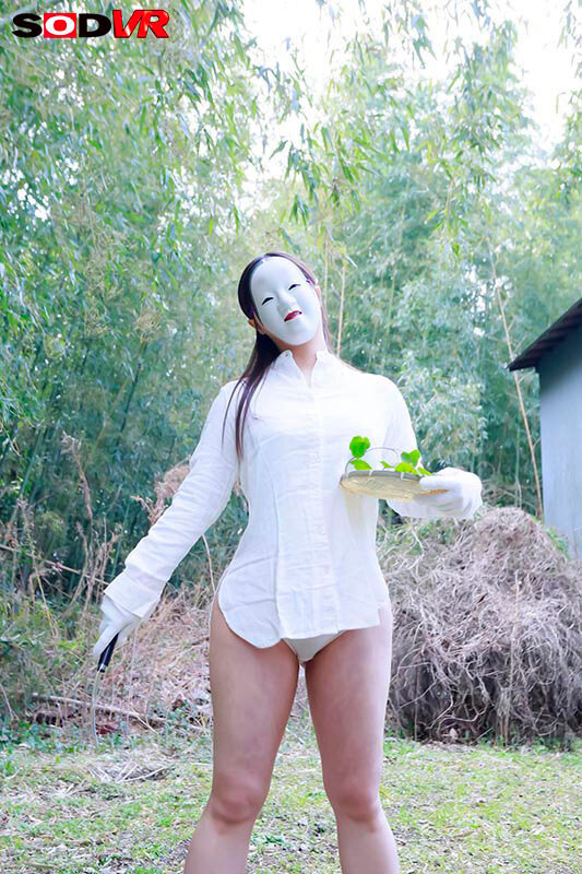 衝撃の8K画質！波多野結衣率いるハーレムNTRVRで飲尿×騎乗位が止まらない - 画像3